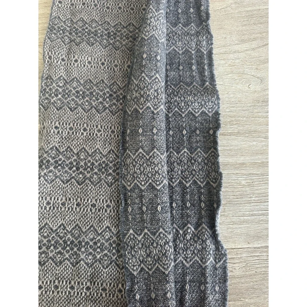 Iceland Made Wool Cotton Scarf Fair Isle Knit Winter Grey Fringe 10